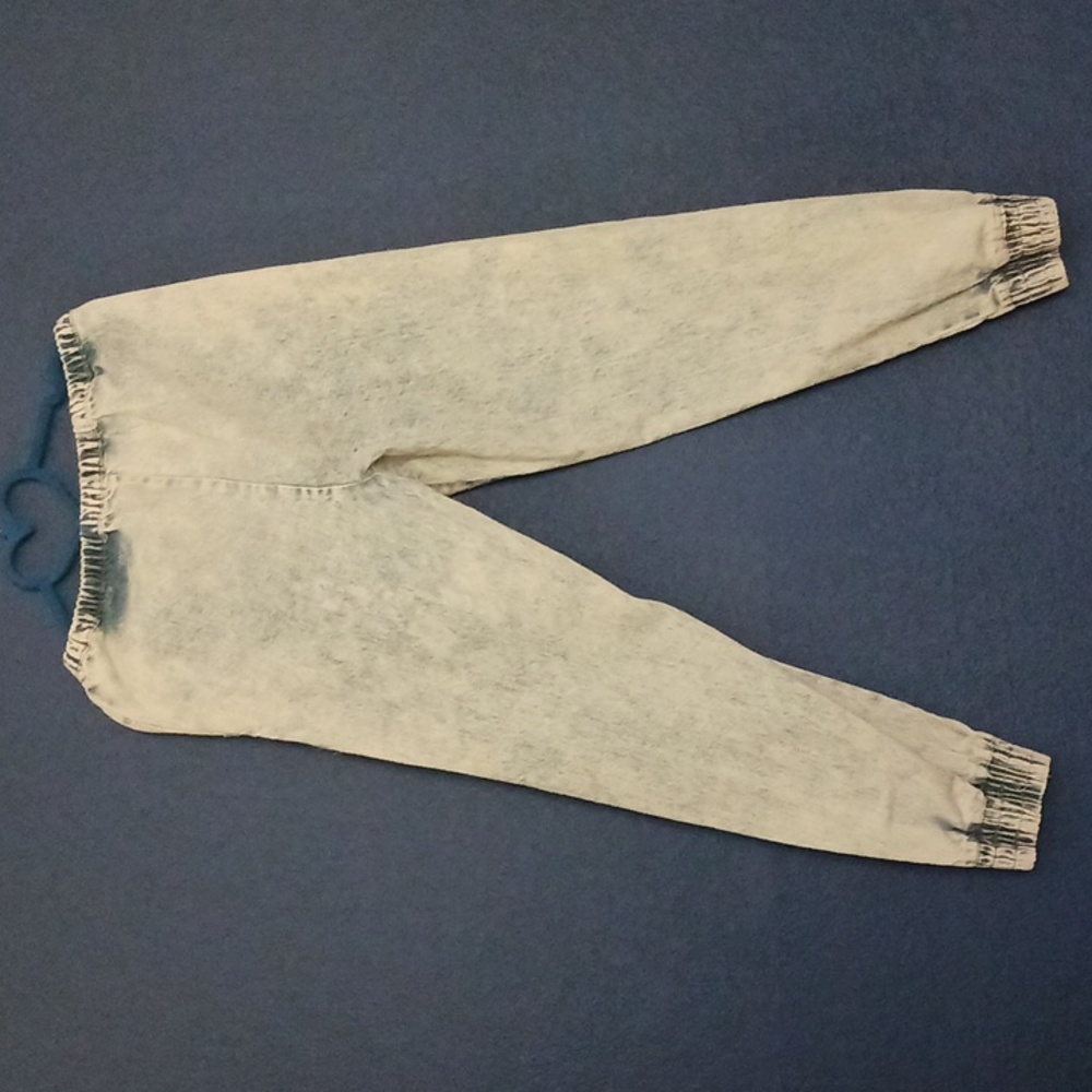 Jeans - Picture 4 of 4